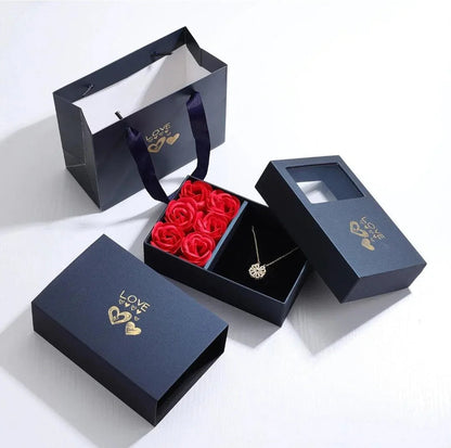 Heart Clover Necklace with Box of 6 Roses
